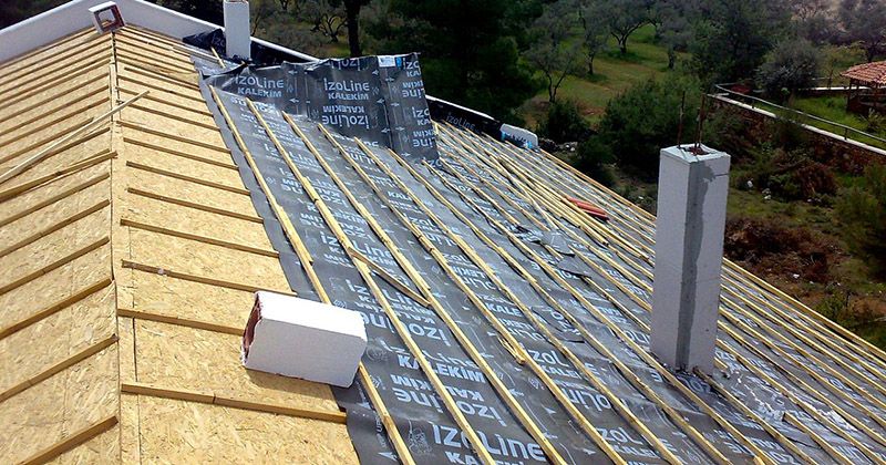 Poligon EPDM Kauçuk Çatı – OSB üzerine serilmiş nefes alan su yalıtım örtüsü ve çıtalama